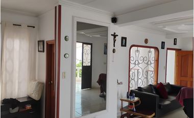 Casa con 3 apartamentos en Mini Condominio en Bello Horizonte - 005