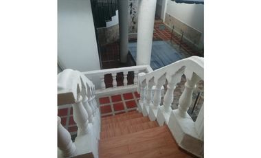 Casa con 3 apartamentos en Mini Condominio en Bello Horizonte - 005