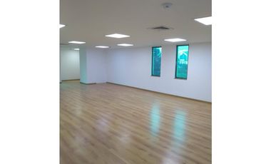 Oficina en Arriendo Aguacatala Medellín