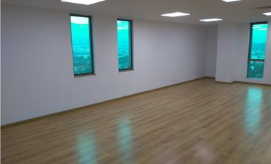 Oficina en Arriendo Aguacatala Medellín