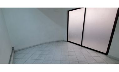 ARRIENDO HERMOSO Y AMPLIO LOCAL CON OFICINAS EN CENTRO DE ENVIGADO