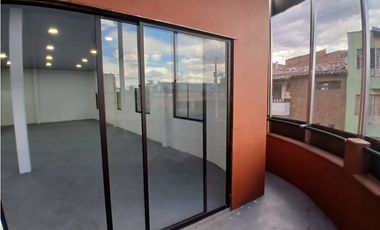 ARRIENDO HERMOSO Y AMPLIO LOCAL CON OFICINAS EN CENTRO DE ENVIGADO