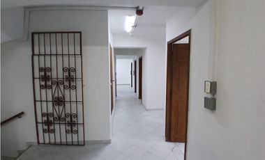 ARRIENDO HERMOSO Y AMPLIO LOCAL CON OFICINAS EN CENTRO DE ENVIGADO