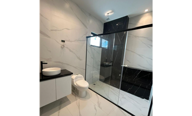 VENTA DE CASA EN PUNTA ROCA