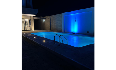 VENTA DE CASA EN PUNTA ROCA