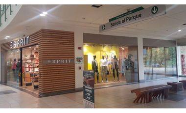 VENTA LOCAL RENTANDO EN COMPLEJO CENTRO COMERCIAL CENTRO CHIA