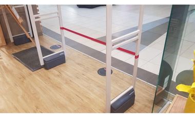 VENTA LOCAL RENTANDO EN COMPLEJO CENTRO COMERCIAL CENTRO CHIA