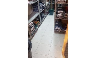 VENTA LOCAL RENTANDO EN COMPLEJO CENTRO COMERCIAL CENTRO CHIA