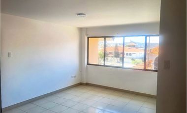 Los Ceibos, Hermoso Departamento en Renta, 120m2