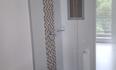 Apartamento En Arriendo En Envigado El Esmeraldal, Antioquia, Colombia