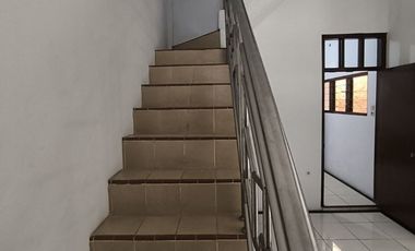 Rumah Luas Plus Furnish di Cluster Baturan Colomadu