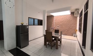 Rumah Luas Plus Furnish di Cluster Baturan Colomadu