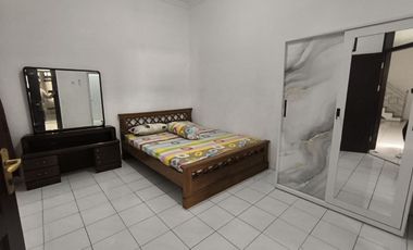 Rumah Luas Plus Furnish di Cluster Baturan Colomadu