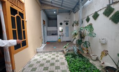 DIJUAL RUMAH HALAMAN SUPER LUAS MACAN KUMBANG DEMANG PALEMBANG