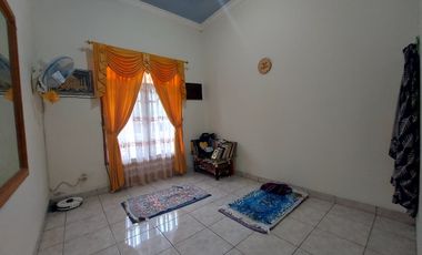 DIJUAL RUMAH HALAMAN SUPER LUAS MACAN KUMBANG DEMANG PALEMBANG