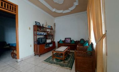 DIJUAL RUMAH HALAMAN SUPER LUAS MACAN KUMBANG DEMANG PALEMBANG