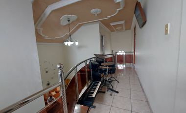 DIJUAL RUMAH HALAMAN SUPER LUAS MACAN KUMBANG DEMANG PALEMBANG