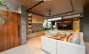 for sale 2 unit luxury villa in berawa with private pool