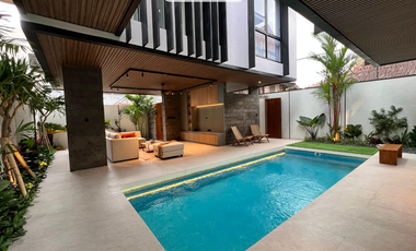for sale 2 unit luxury villa in berawa with private pool