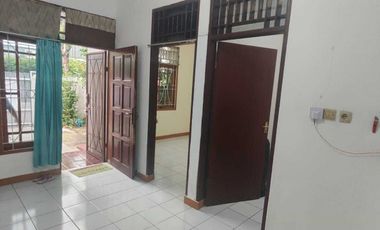 Rumah di Villa Citra Tengah Kota