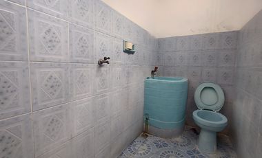 Rumah Cantik Pagar di Joyosuran Tengah Kota Solo