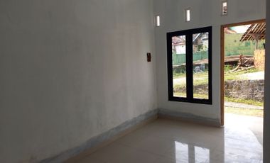 Rumah idaman dekat pasar Godean hanya 15 menit ke ring road jogja