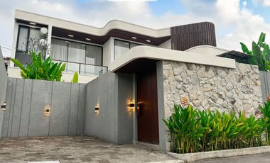 Dijual Vila Lokasi Di Tumbak Bayuh Pererenan dengan private pool