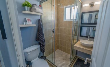 CASA EN VENTA EN PLAYA DEL CARMEN 3 HABITACIONES CON GYM, CASA CLUB ALBERCA, AREA GRILL