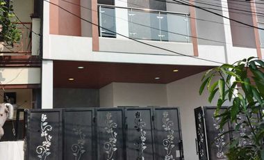 Di jual rumah baru di cempaka baru kemayoran