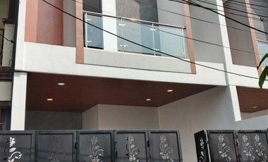 Di jual rumah baru di cempaka baru kemayoran