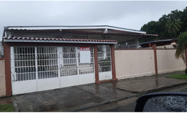 BETANIA / VILLA CACERES / 300M / 3 HABITACIONES / TERRAZA / CERCADA JC