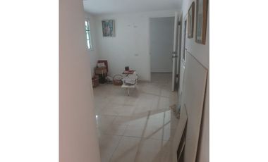 BETANIA / VILLA CACERES / 300M / 3 HABITACIONES / TERRAZA / CERCADA JC