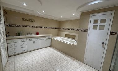BETANIA / VILLA CACERES / 300M / 3 HABITACIONES / TERRAZA / CERCADA JC