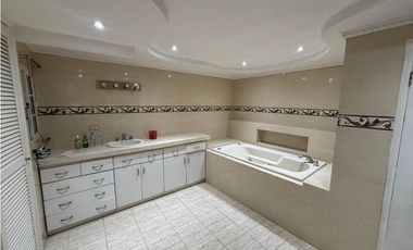 BETANIA / VILLA CACERES / 300M / 3 HABITACIONES / TERRAZA / CERCADA JC