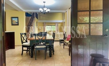 Se Vende Hermosa Casa en Altos del Maria