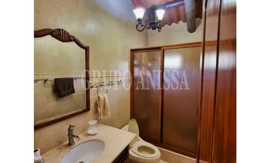 Se Vende Hermosa Casa en Altos del Maria