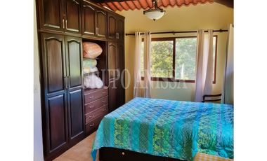 Se Vende Hermosa Casa en Altos del Maria