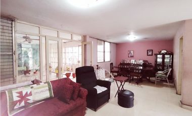 Casa en Venta En Chanis con Potencial Residencial y Comercial