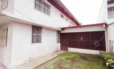 Casa en Venta En Chanis con Potencial Residencial y Comercial