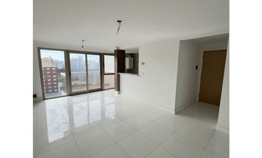 3 Ambientes al frente c/cochera