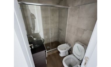 3 Ambientes al frente c/cochera