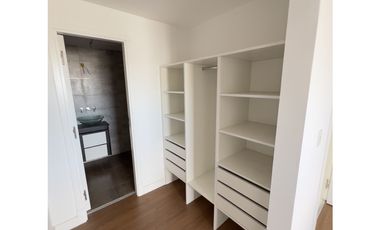 3 Ambientes al frente c/cochera