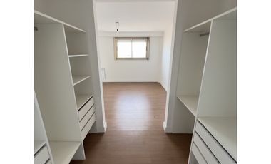 3 Ambientes al frente c/cochera