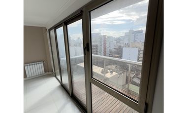 3 Ambientes al frente c/cochera