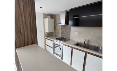 3 Ambientes al frente c/cochera