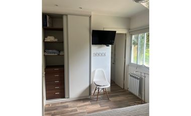 CHALET PH AMOBLADO CON COCHERA - PINAMAR