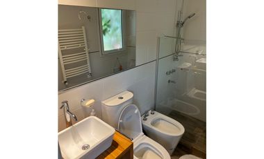 CHALET PH AMOBLADO CON COCHERA - PINAMAR