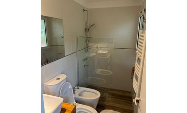 CHALET PH AMOBLADO CON COCHERA - PINAMAR