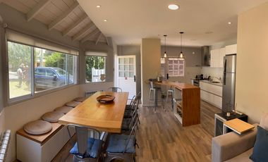 CHALET PH AMOBLADO CON COCHERA - PINAMAR