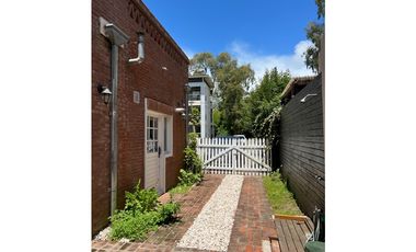 CHALET PH AMOBLADO CON COCHERA - PINAMAR